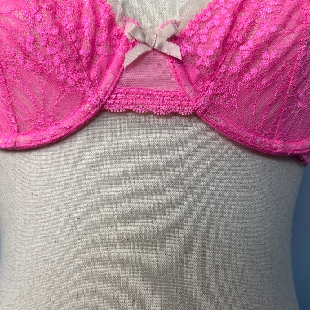 Victoria's Secret Dream Angels Hot Pink Sheer Lace Unlined Demi Bra 34C - Picture 13 of 16